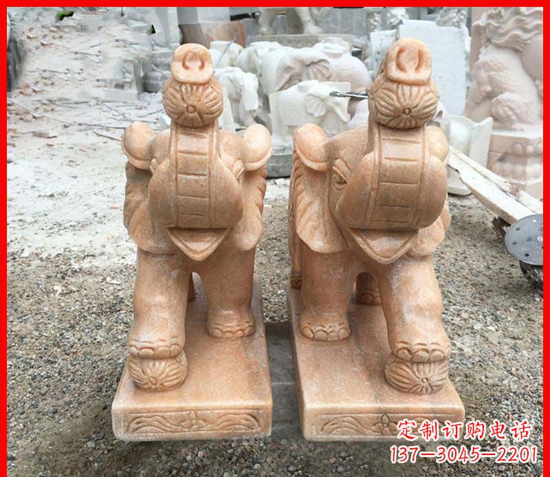 吉林鼻卷绣球的小象石雕