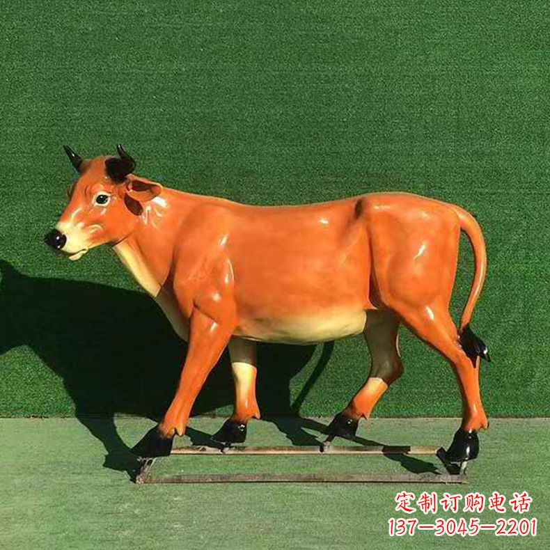 吉林玻璃钢仿真黄牛动物雕塑