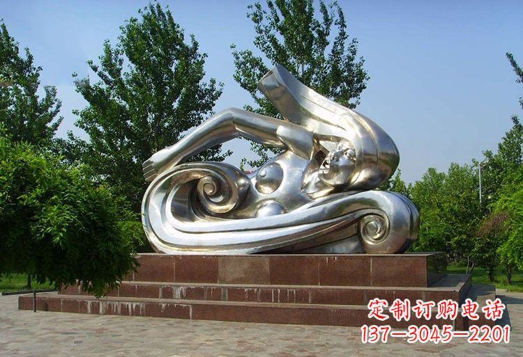 吉林浪漫游泳不锈钢女孩雕塑