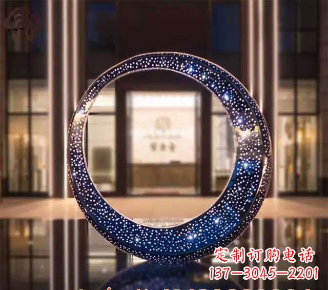 吉林不锈钢发光月亮雕塑照亮夜空的梦幻之光