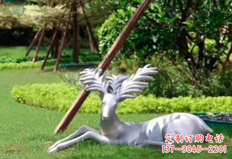 吉林不锈钢公园动物大角鹿雕塑