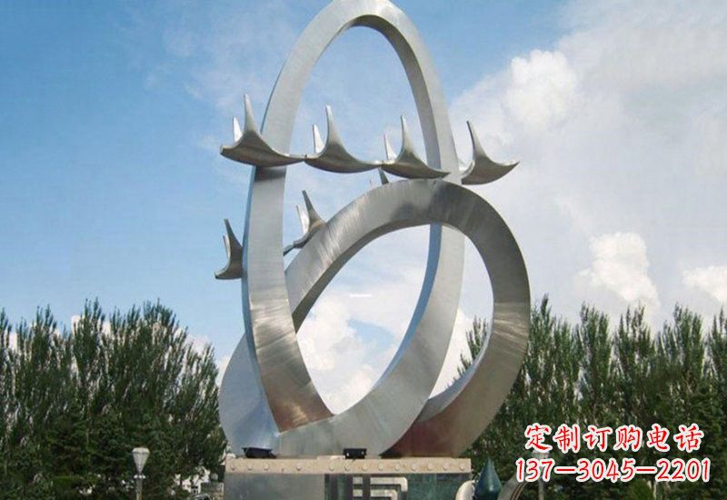 吉林不锈钢广场抽象飞翔的天鹅雕塑