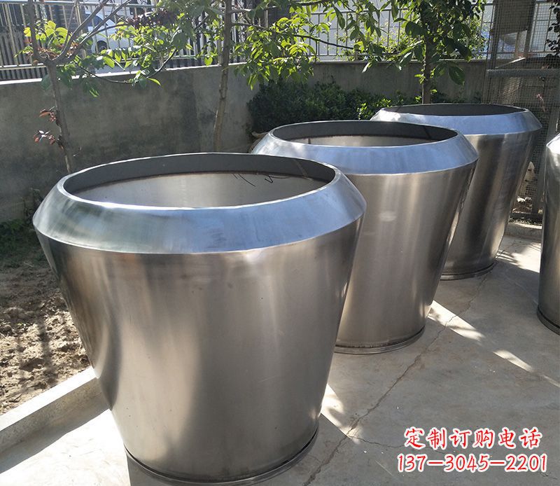 吉林不锈钢花盆雕塑给你的家园增添一份独特的美