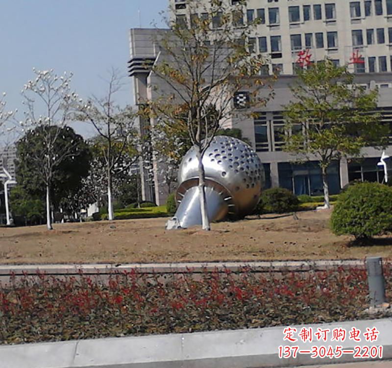 吉林不锈钢话筒雕塑简约而又具有现代感