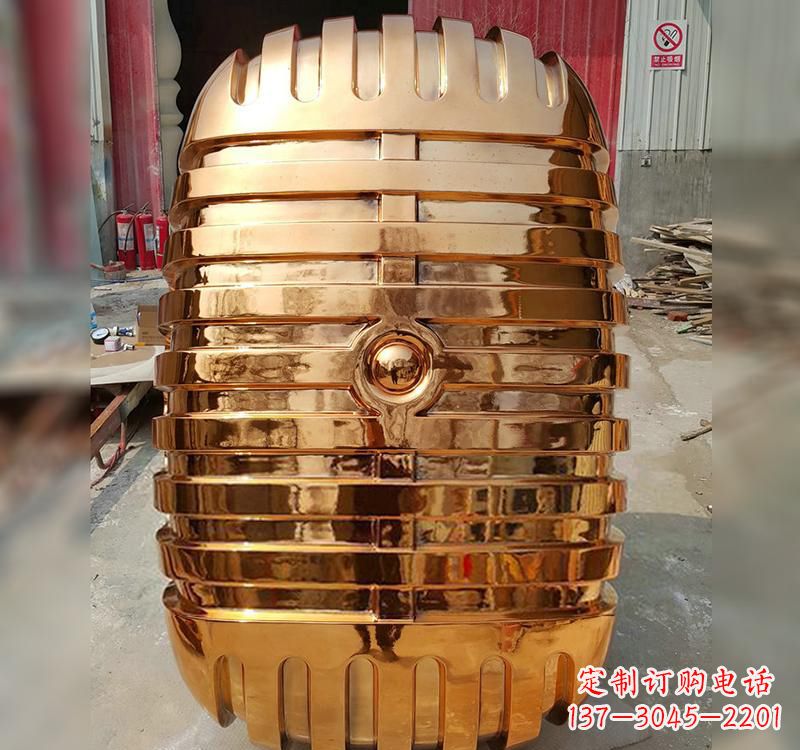 吉林不锈钢金话筒雕塑