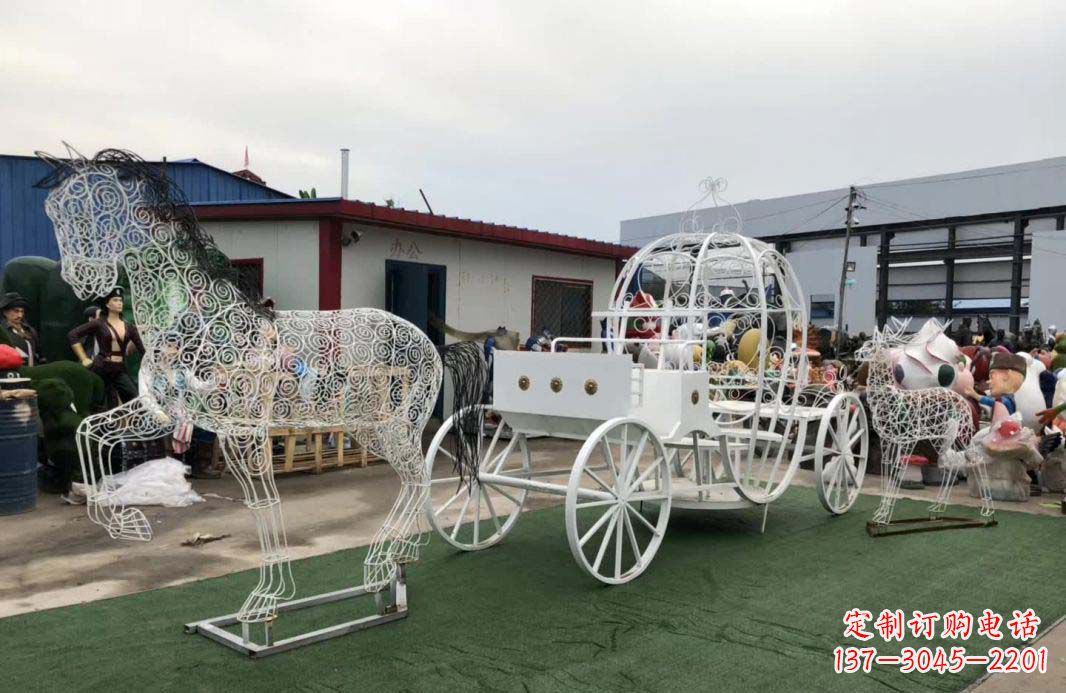 吉林不锈钢镂空欧式马车雕塑精美造型点缀空间