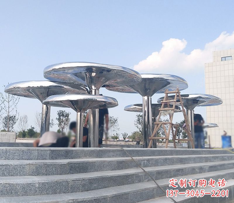 吉林不锈钢蘑菇公园景观雕塑 