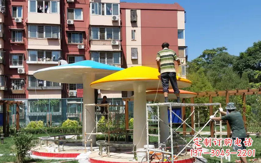 吉林不锈钢蘑菇凉亭雕塑
