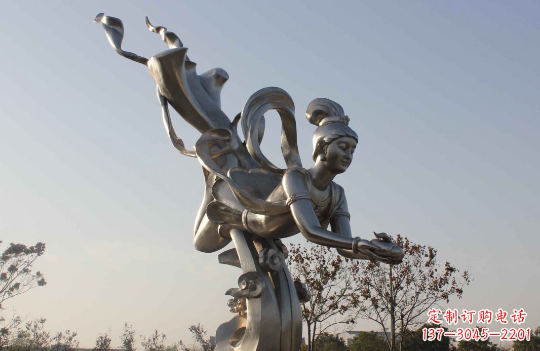 吉林不锈钢蟠桃祈福广场雕塑