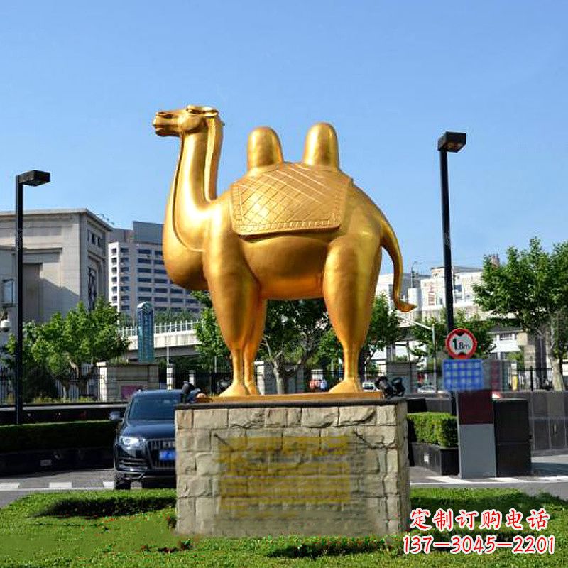 吉林不锈钢骆驼雕塑点缀城市绿化
