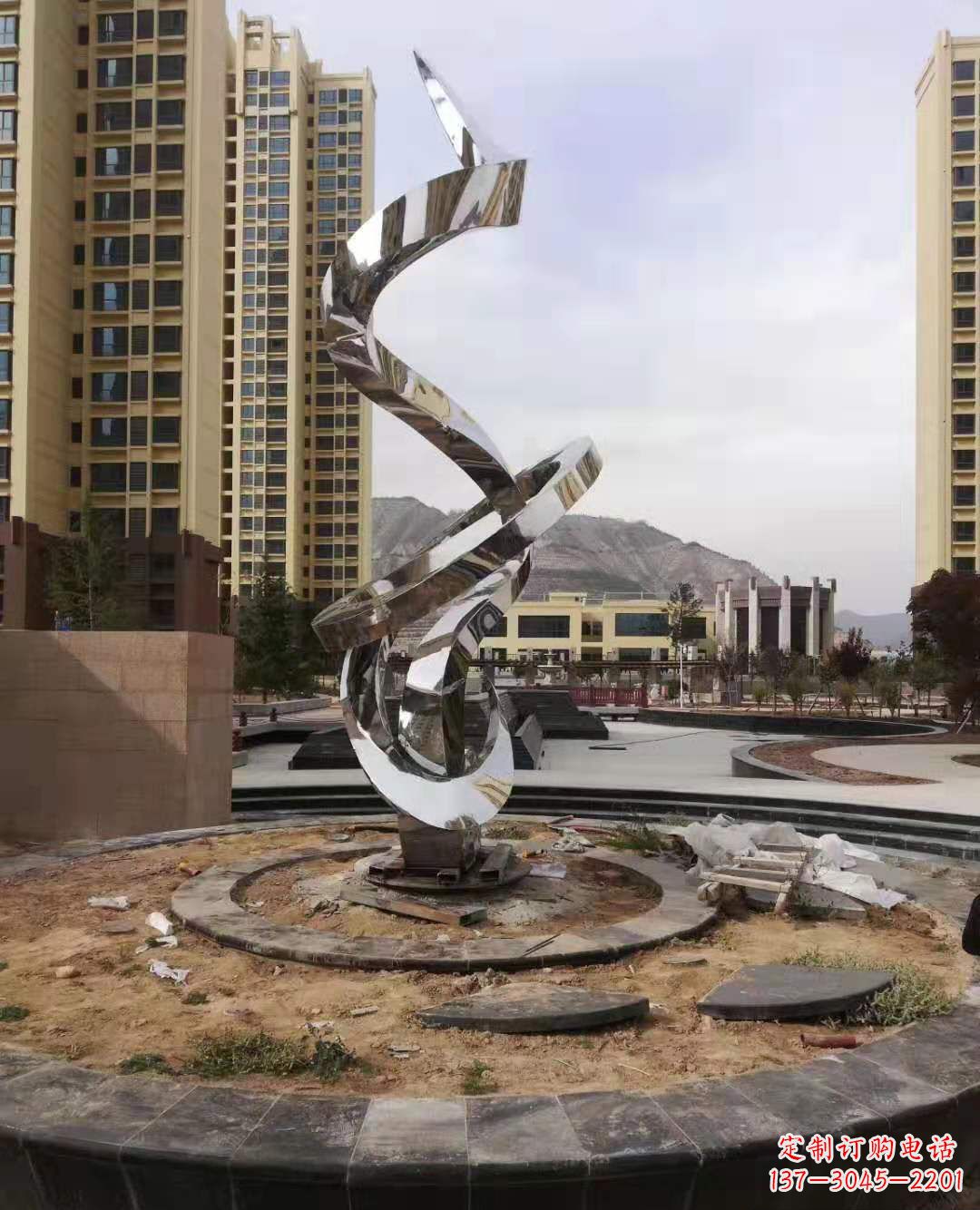 吉林飘带雕塑美化城市空间的艺术