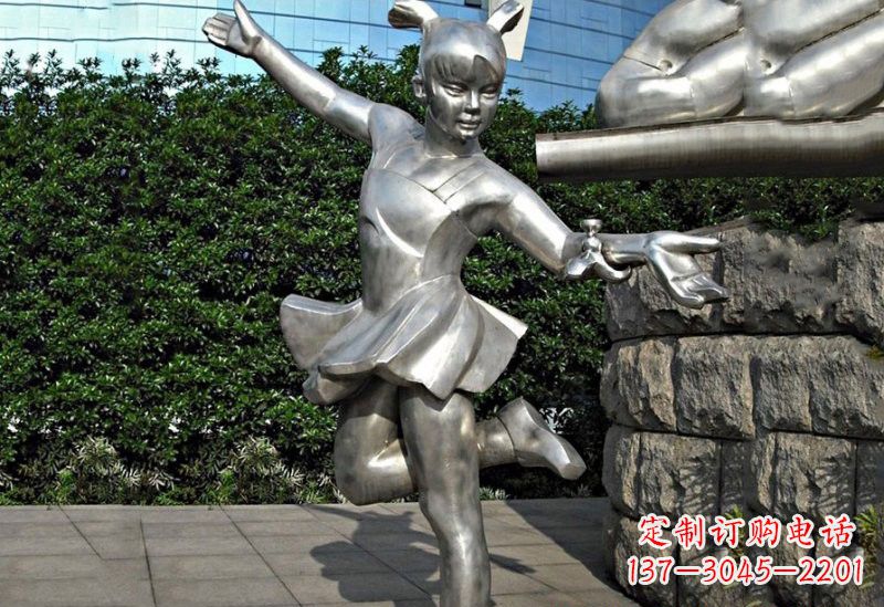 吉林不锈钢踢毽子的小女孩雕塑