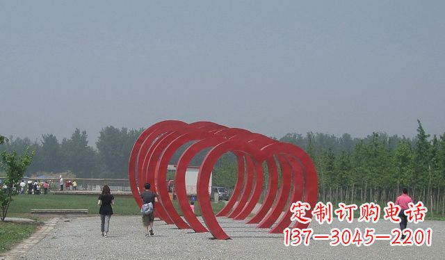 吉林不锈钢心形拱门雕塑美丽而神圣