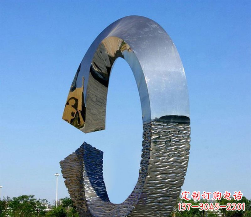 吉林环绕着美好的景观雕塑