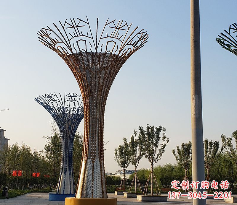 吉林城市景观的点缀——不锈钢树叶雕塑