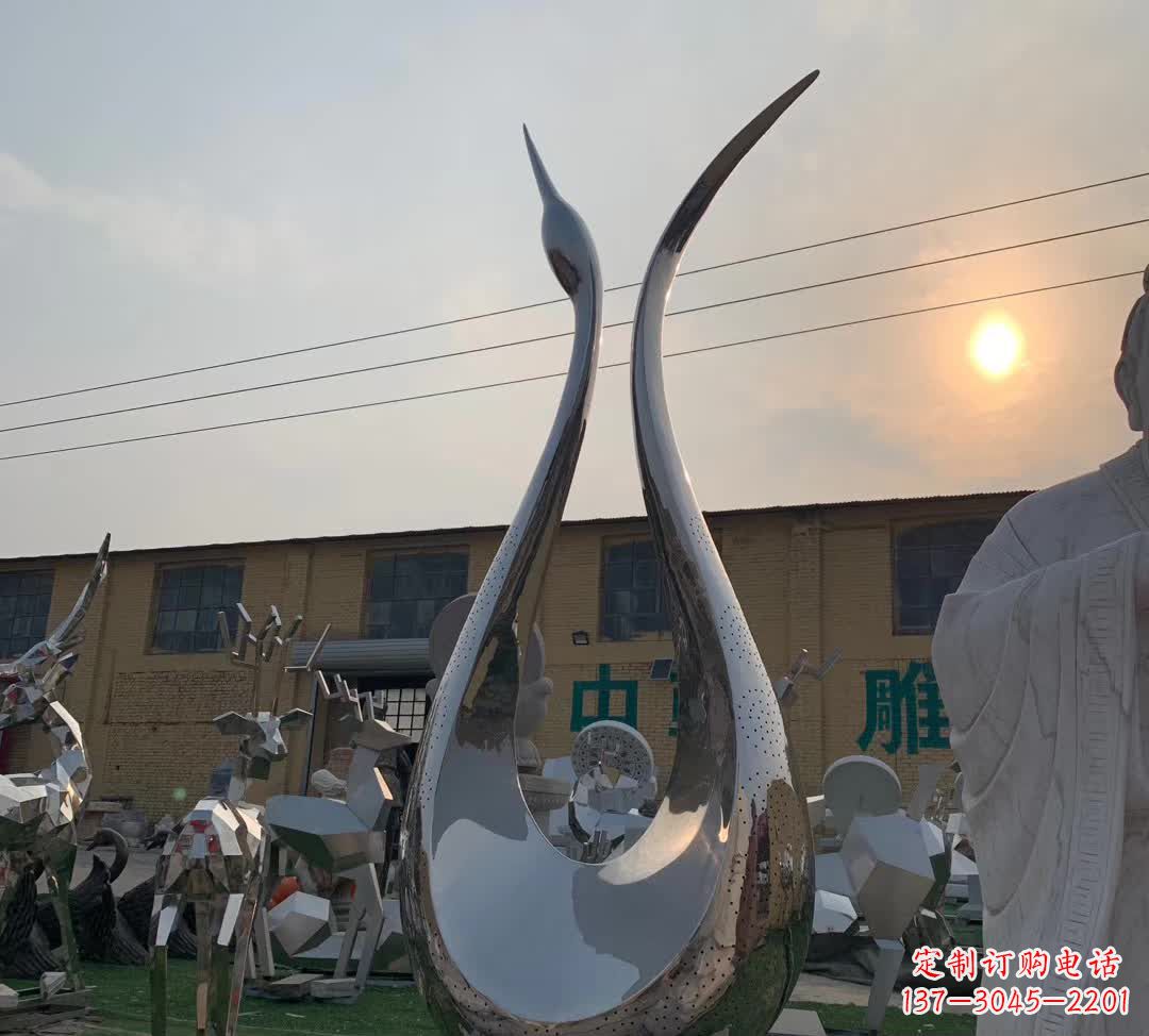 吉林雕塑镜面天鹅