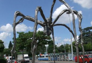 吉林蜘蛛侠雕塑点缀不锈钢的景观