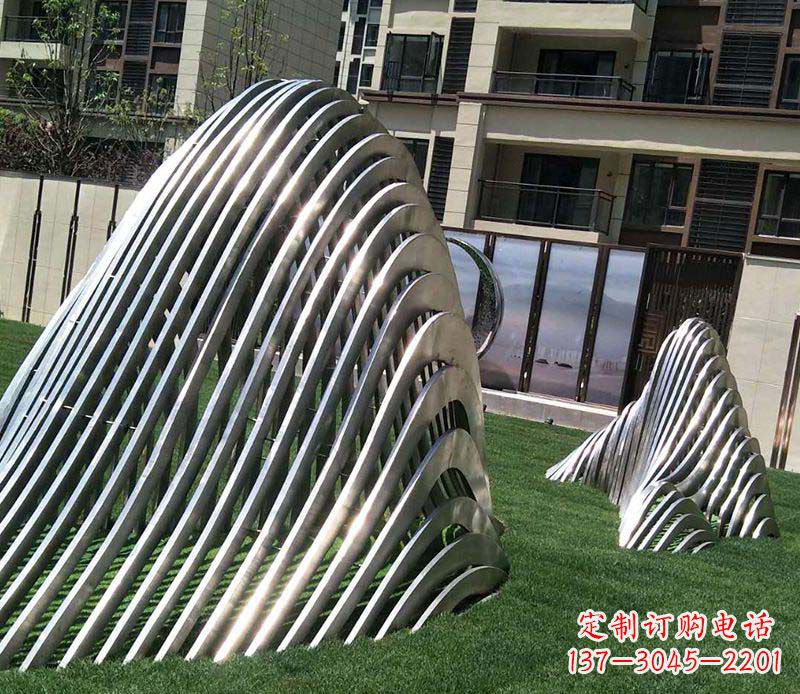 吉林不锈钢假山雕塑——电镀之美