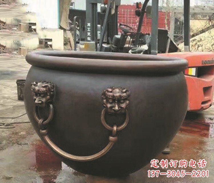 吉林非凡形态的铜雕狮子头水缸