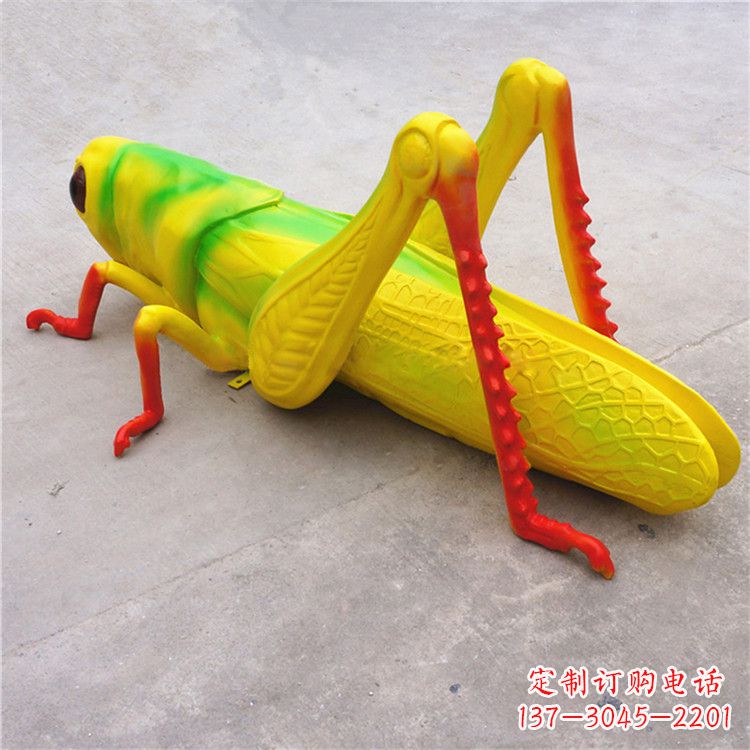 吉林仿真蝗虫玻璃钢蚂蚱雕塑