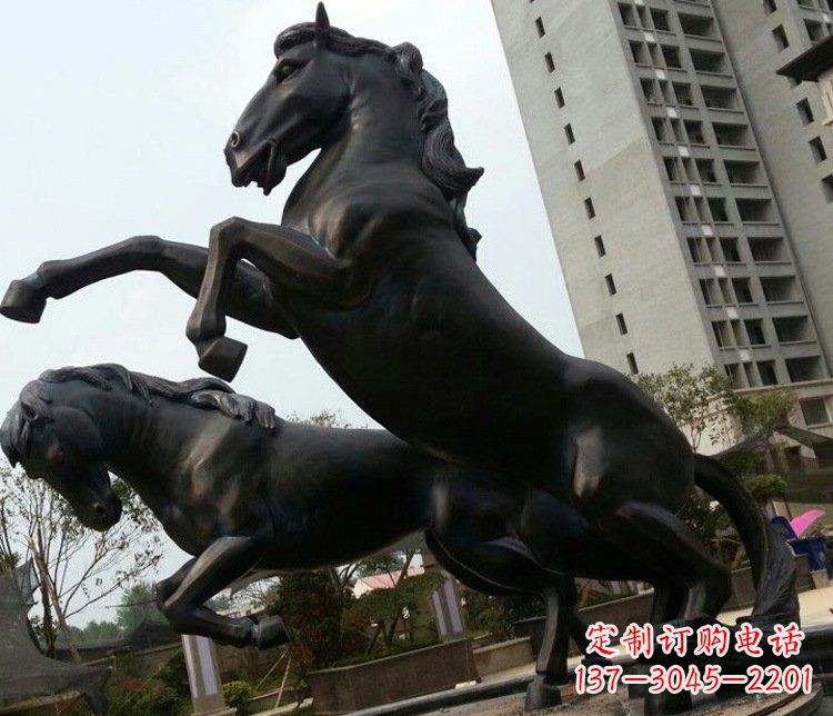 吉林高雅实木动物雕塑