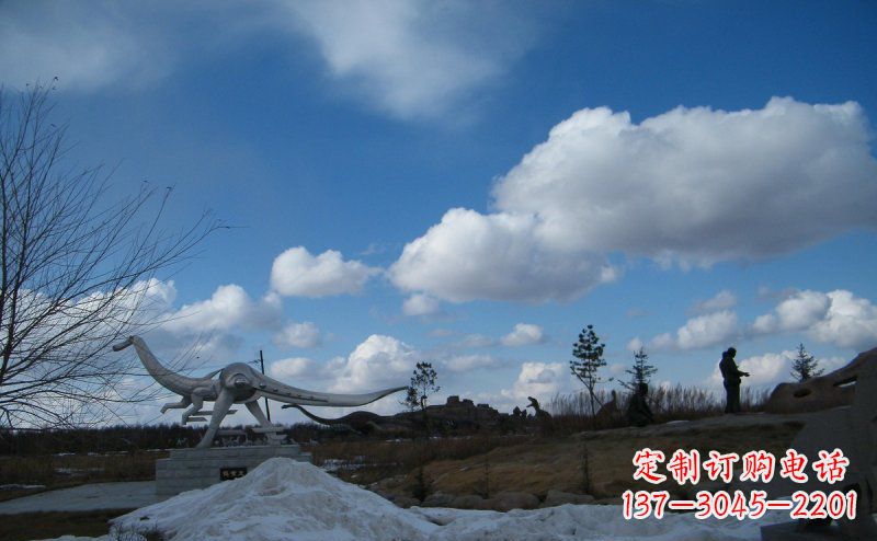 吉林超大不锈钢动物恐龙雕塑