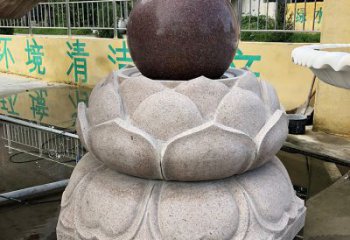 吉林金色彩绘风水球雕塑