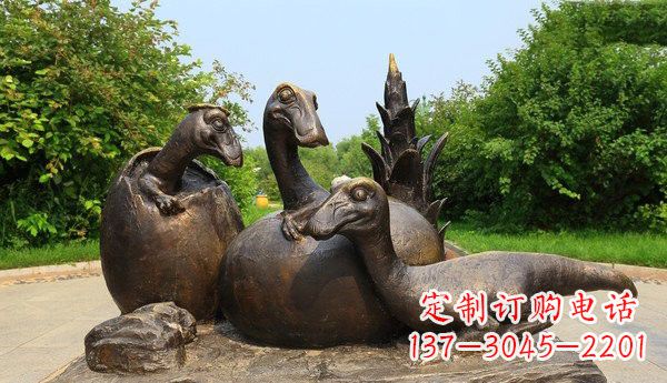 吉林公园仿真恐龙铜雕