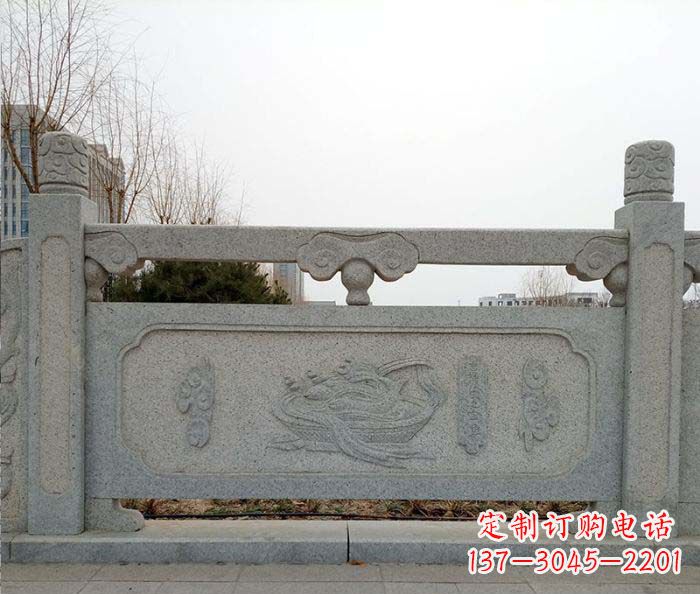 吉林公园户外栏板石雕
