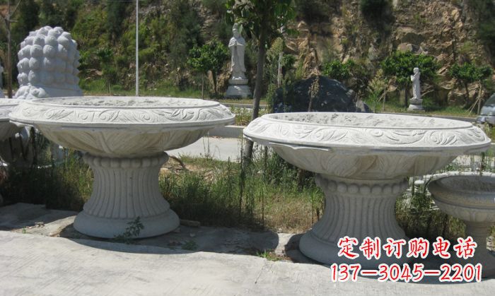吉林美轮美奂的大理石花盆雕塑