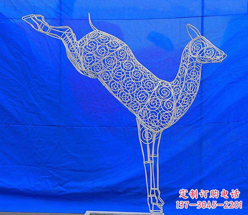 吉林公园梅花鹿镂空不锈钢雕塑