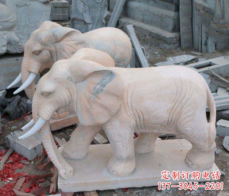 吉林雕刻出令人感动的那头大象定制公园晚霞红大象动物石雕
