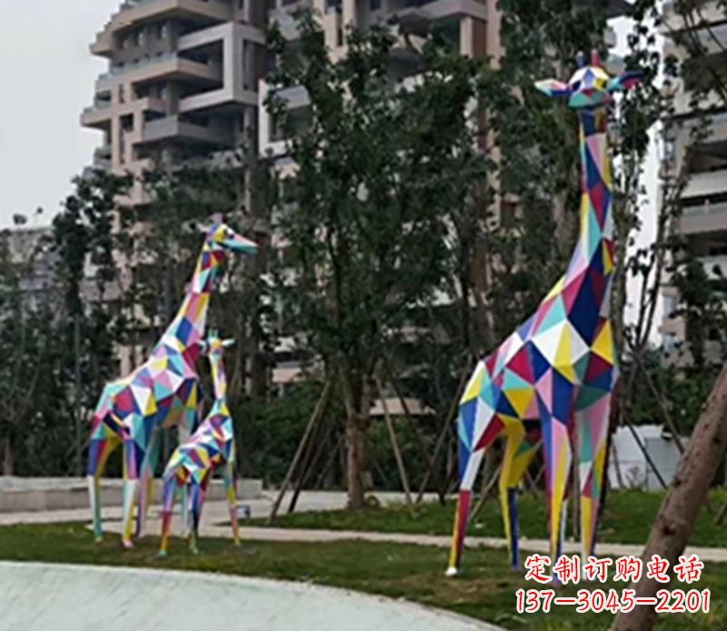 吉林精美高雅的长颈鹿雕塑