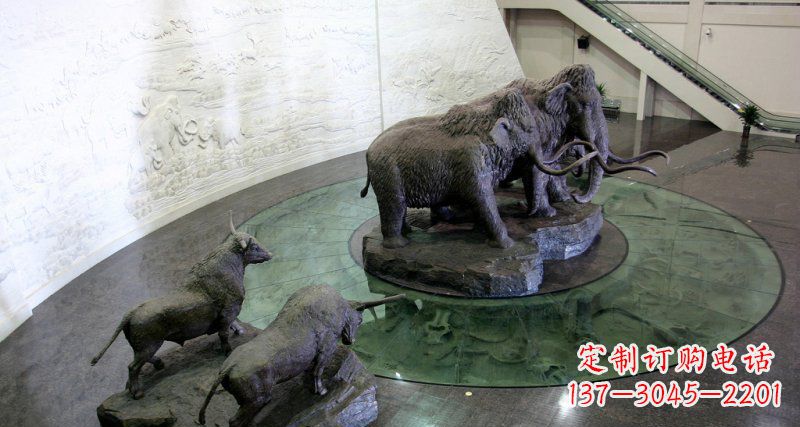 吉林领雕塑公园长毛象动物铜雕
