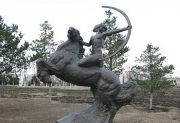 吉林公园骑马女人射箭铜雕