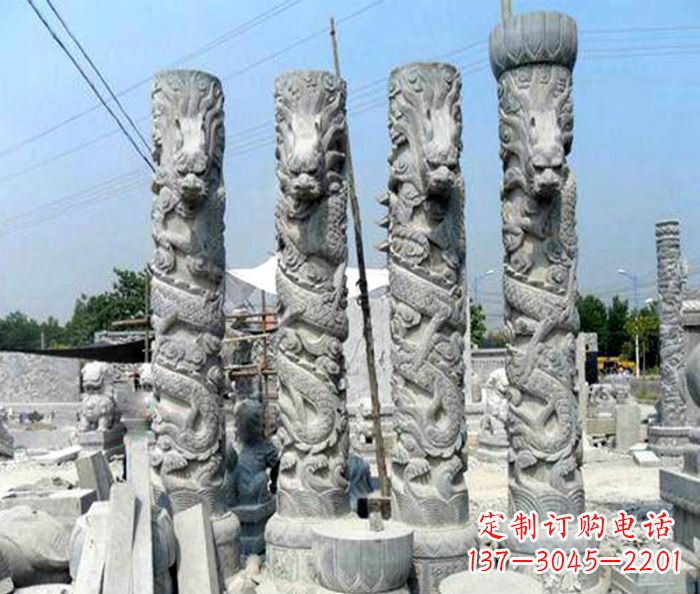 吉林浩大神秘的龙柱石雕