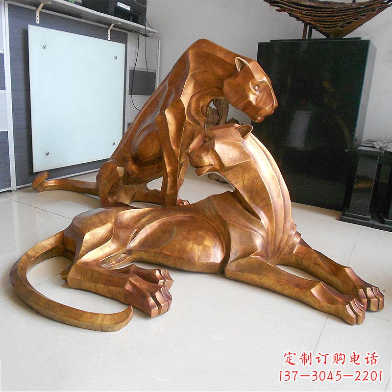 吉林草坪广场商场十二生肖铜雕豹塑