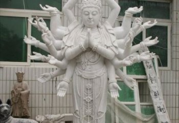 吉林汉白玉千手观音雕塑，精致细腻，深具宗教意义