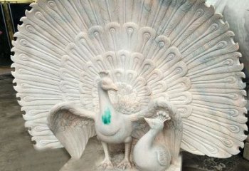 吉林汉白玉孔雀雕塑，传统工艺精致塑造