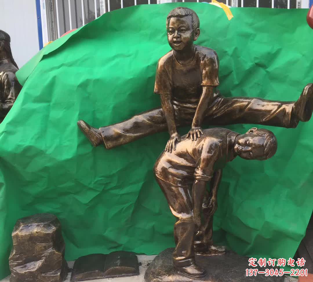吉林跳马儿童铜雕