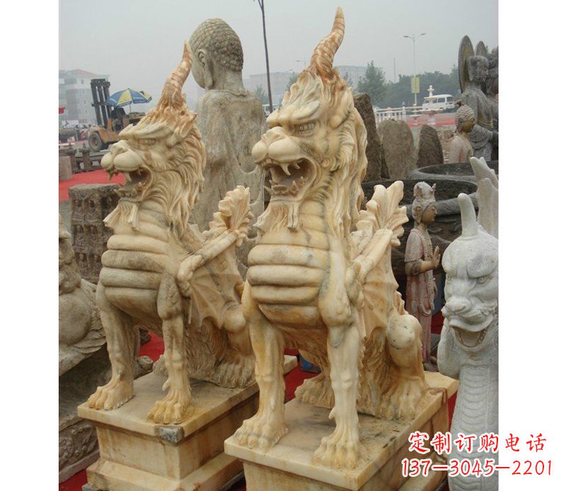吉林晚霞红独角兽雕塑