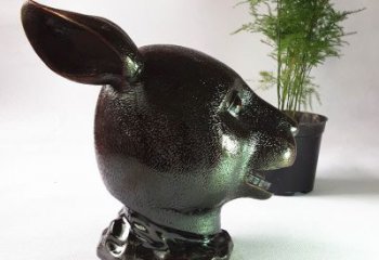 吉林表彰传统的中国生肖兔铜铸雕塑