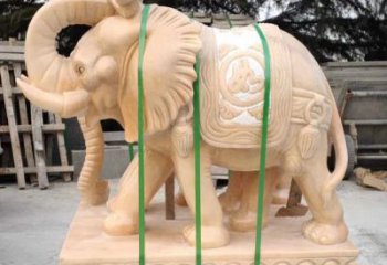 吉林中领雕塑石雕大象招财是一件由中领雕塑定制…