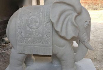 吉林风格多样的大象雕塑
