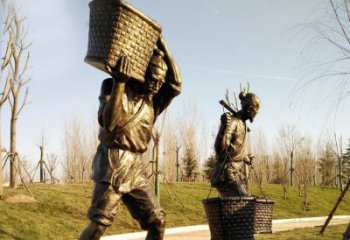 吉林田园铜雕挑水人物雕塑