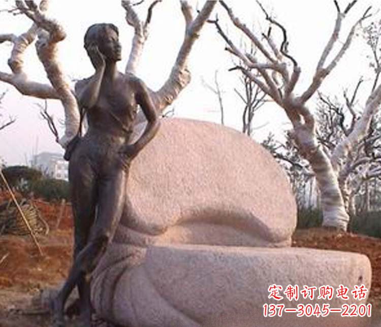 吉林现代女人打电话铜雕