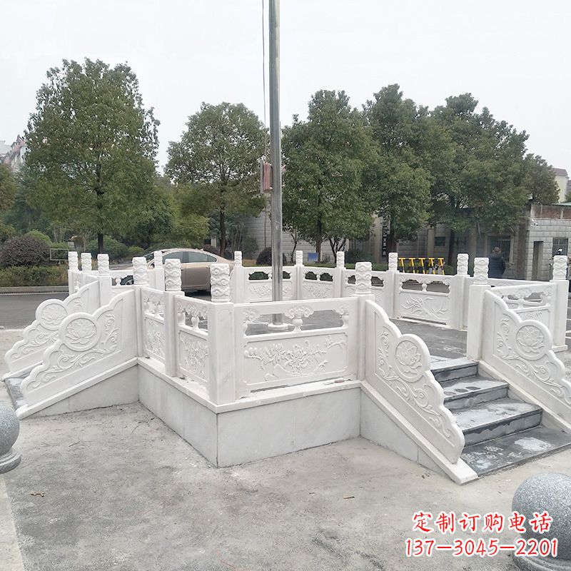 吉林校园广场石雕升旗台