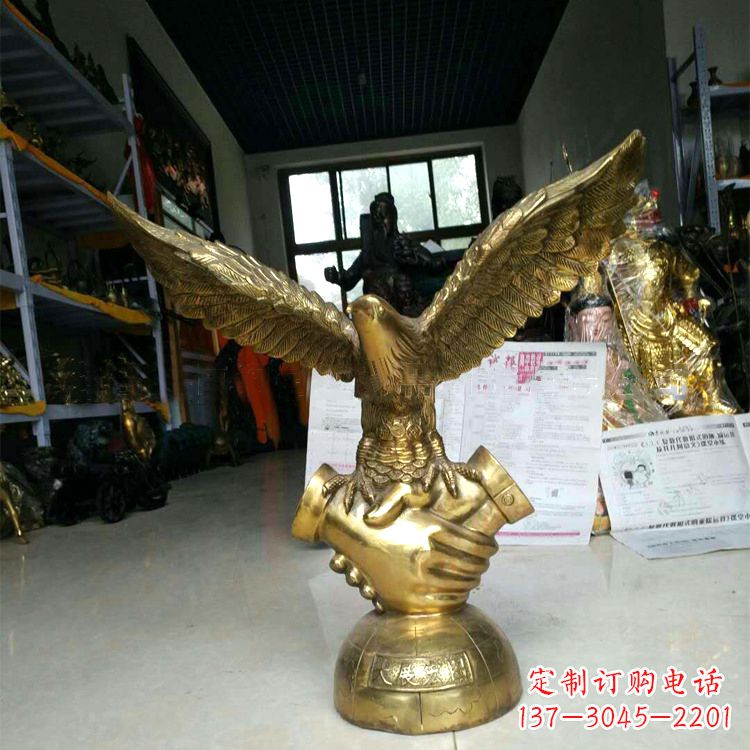 吉林铸铜老鹰雕塑大展宏图